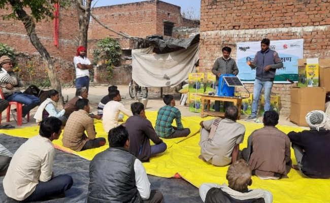 Solar Spray Pump distributed to farmers