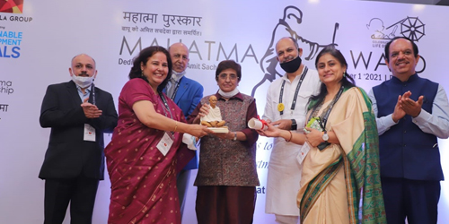 SF-wins-mahatma-award-thumb