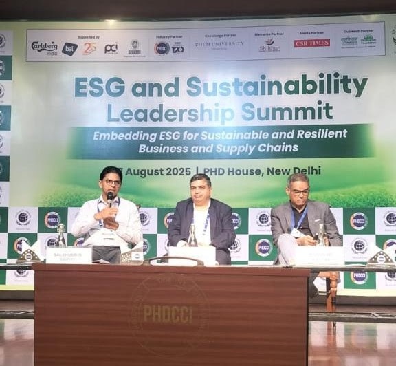 Salahuddin Saiphy speaking the the ESG summit